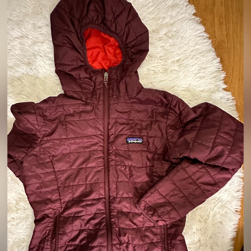 Patagonia S Women’s Nano Puff Hoodie Jacket Maroon